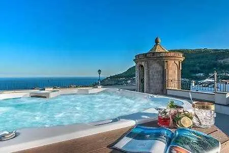 Gocce - The Palace Escondida Apartment Sant'Agnello