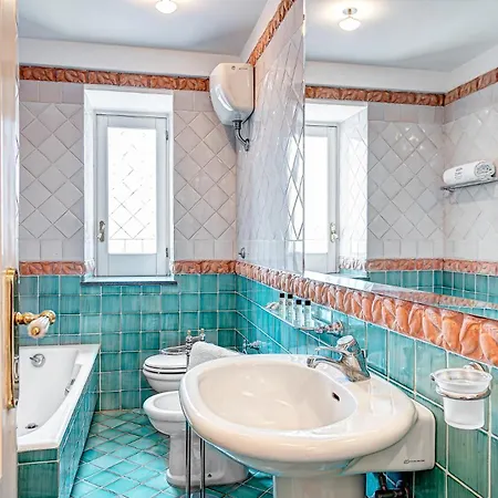 Gocce - The Palace Escondida Appartement Sant'Agnello